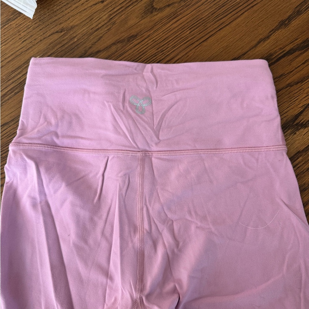 Aritzia Pink Leggings